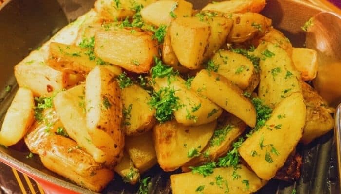 Veja Como Fazer Batatas Sauté Rápida e Prática