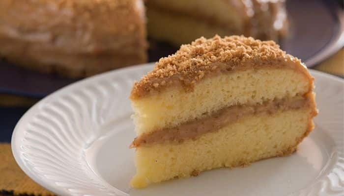 Como Fazer Bolo com Creme de Paçoca Rápido e Muito Saboroso