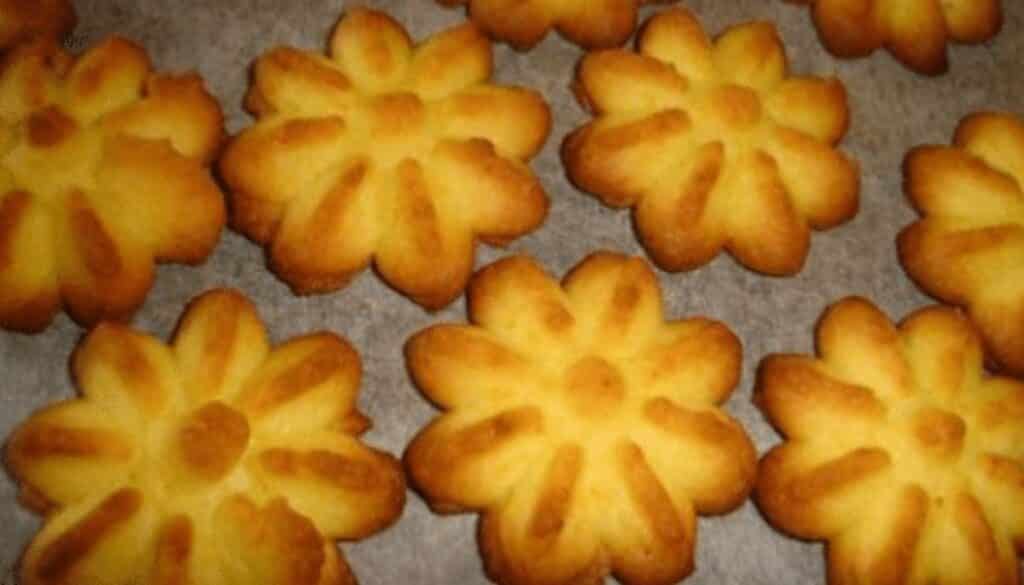 Como Fazer Biscoitinho Bem Rapidinho com Apenas 3 Ingredientes