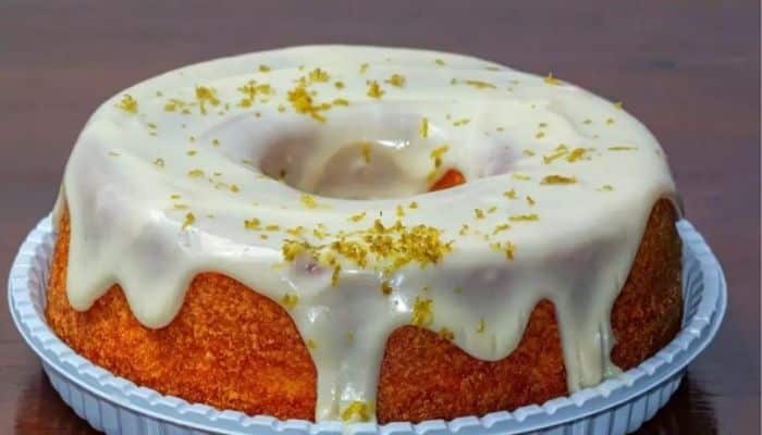 O Melhor Bolo de Leite Condensado com Casquinha de Limão