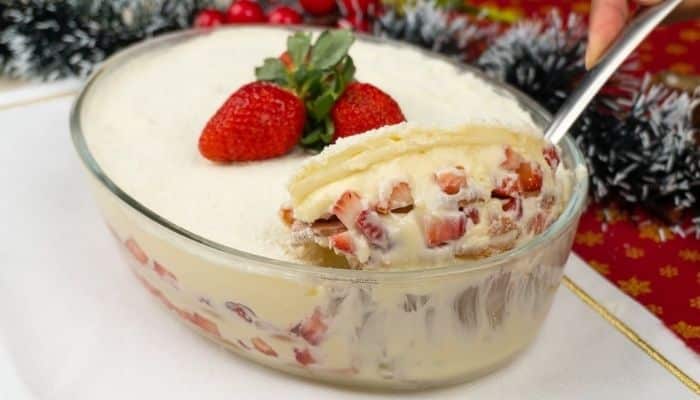 Pavê de Leite Ninho com Morango Uma Sobremesa Deliciosa