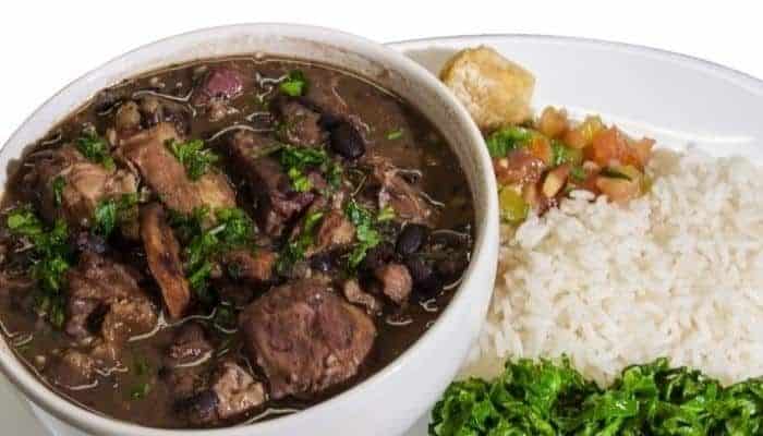 Revelado Os Segredos da Tradicional Receita de Feijoada