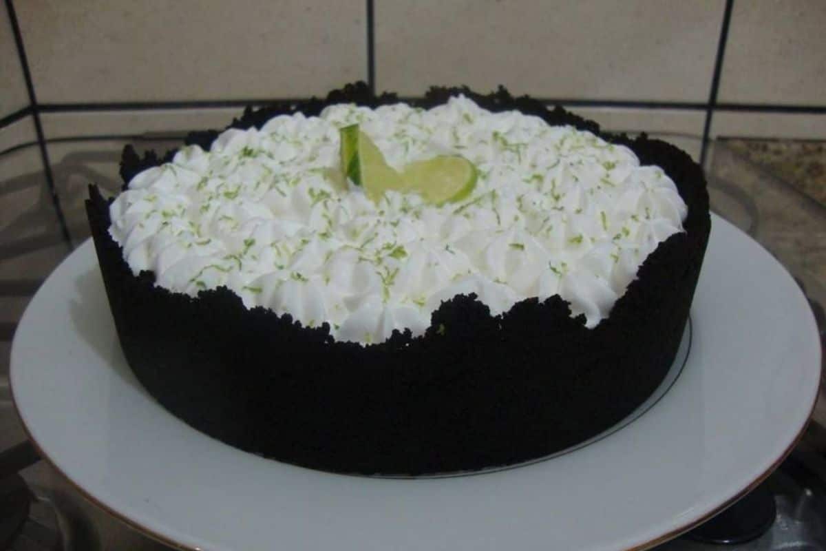 Torta de Limão com Biscoito Negresco