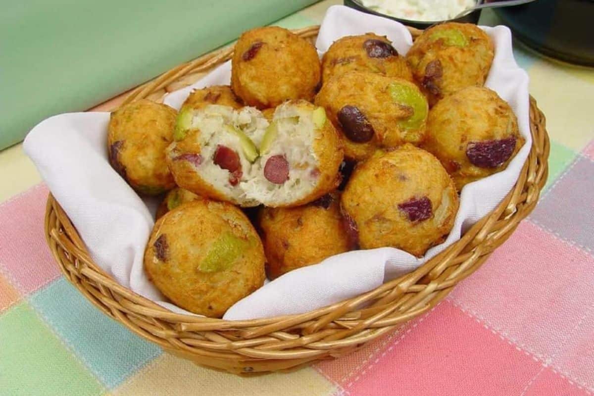 Bolinho de Bacalhau com Azeitonas