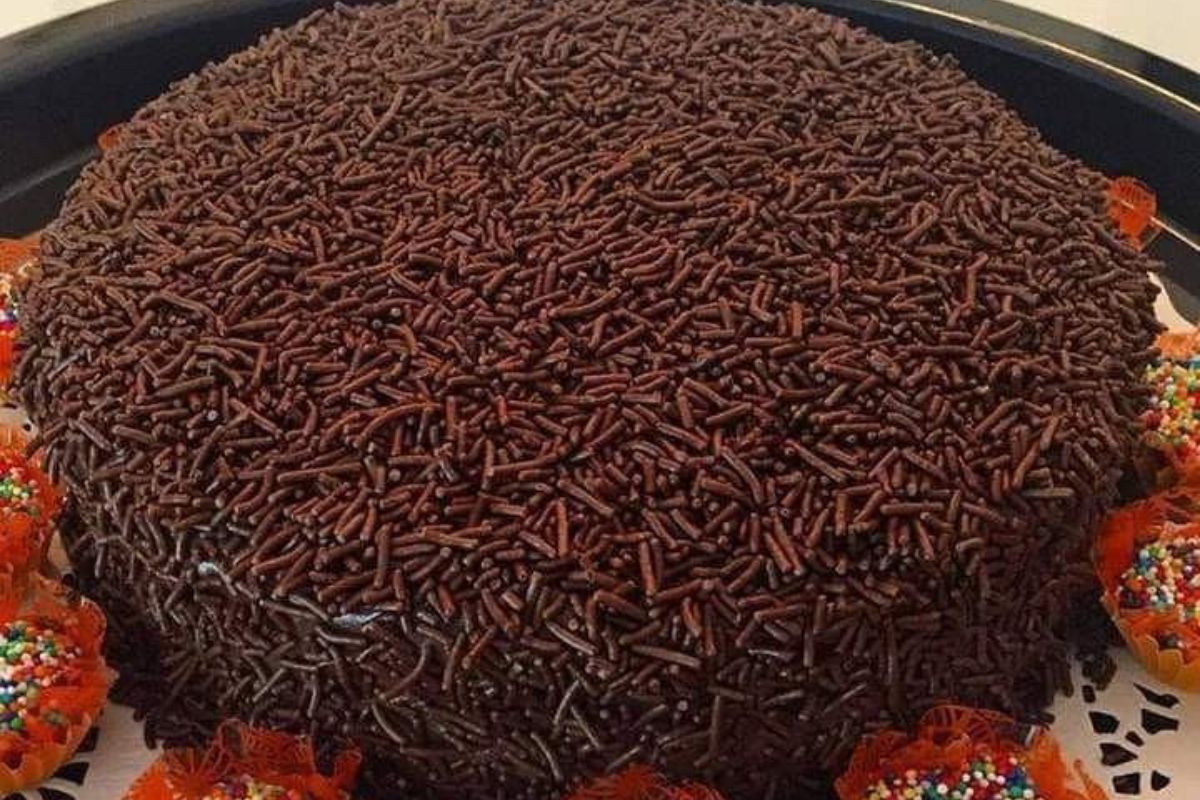 Bolo Molhadinho de Brigadeiro