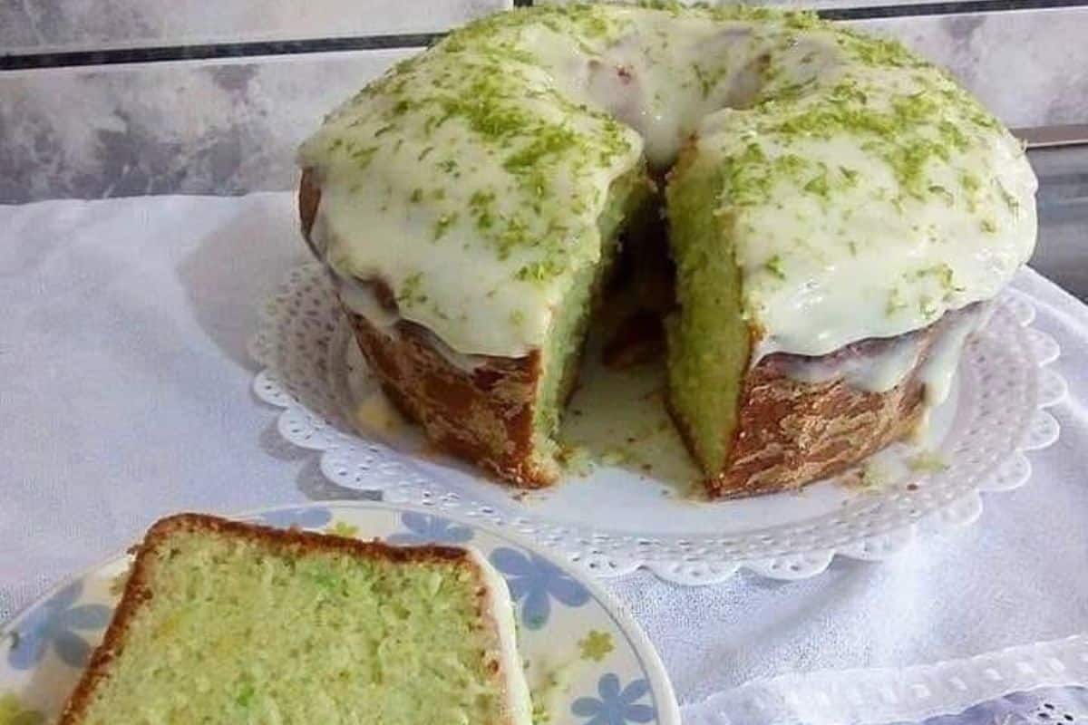 Bolo de Limão com Iogurte
