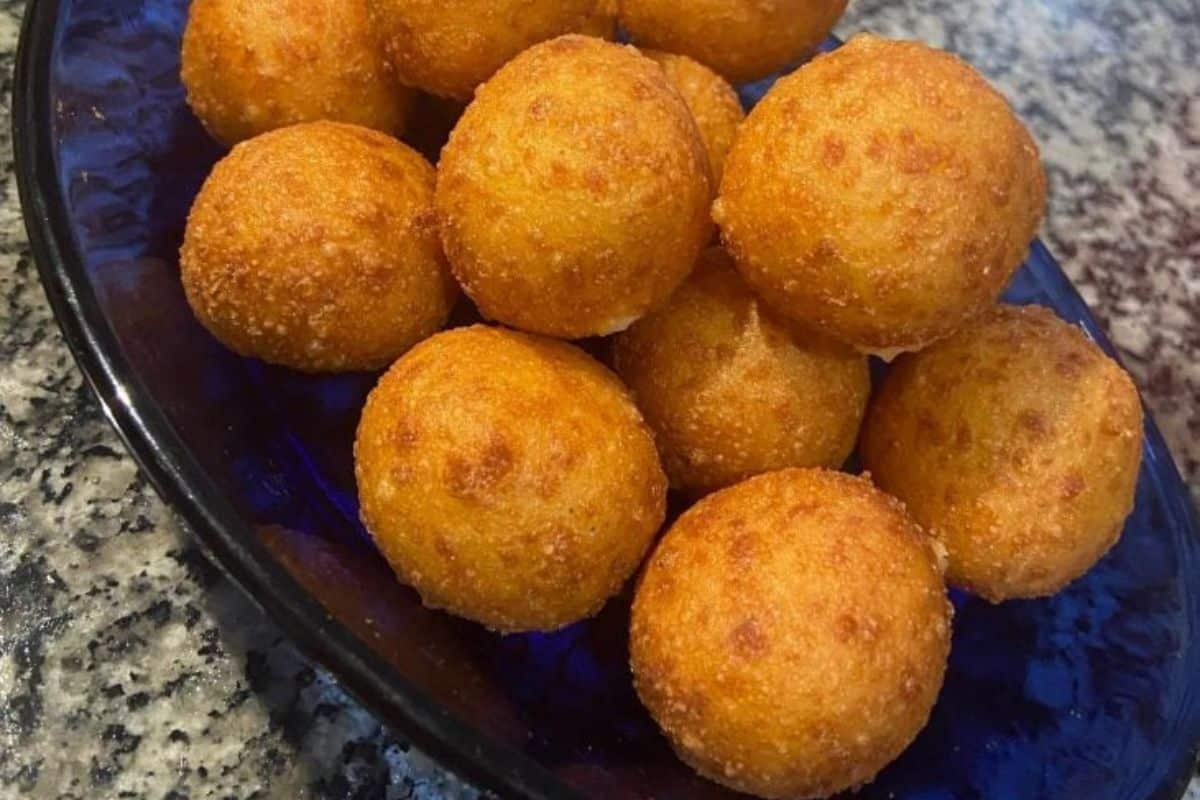 Bolinho de Queijo 3 Ingredientes