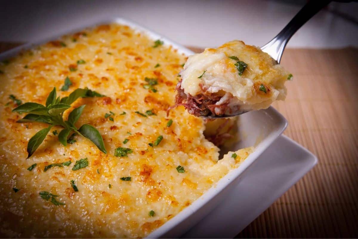 Escondidinho de Mandioquinha com Carne Seca