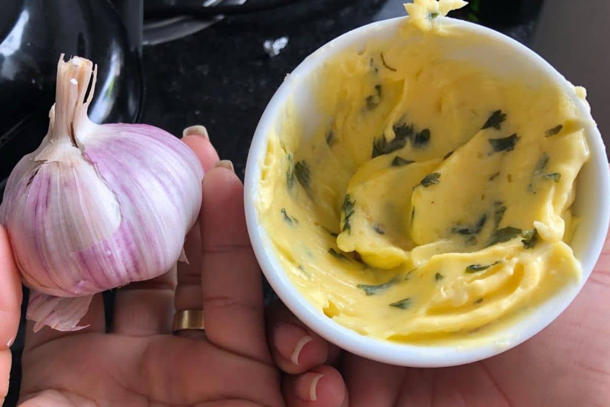 Manteiga de Alho: Deixe Suas Receitas Ainda Mais Gostosas