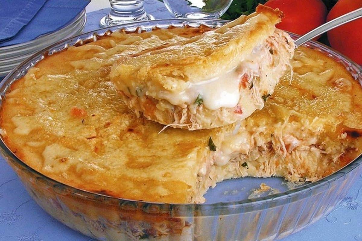 Torta Cremosa de Frango Simples e Deliciosa