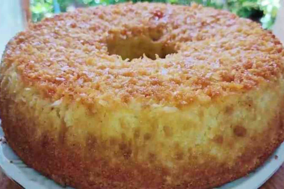 Bolo de Coco Simples de Liquidificador: Fica Delicioso