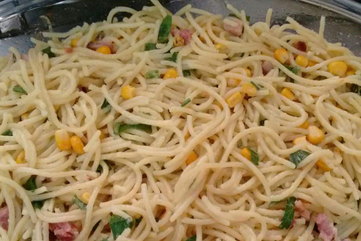Macarrão ao Alho e Óleo e Bacon: Simples e Irresistível