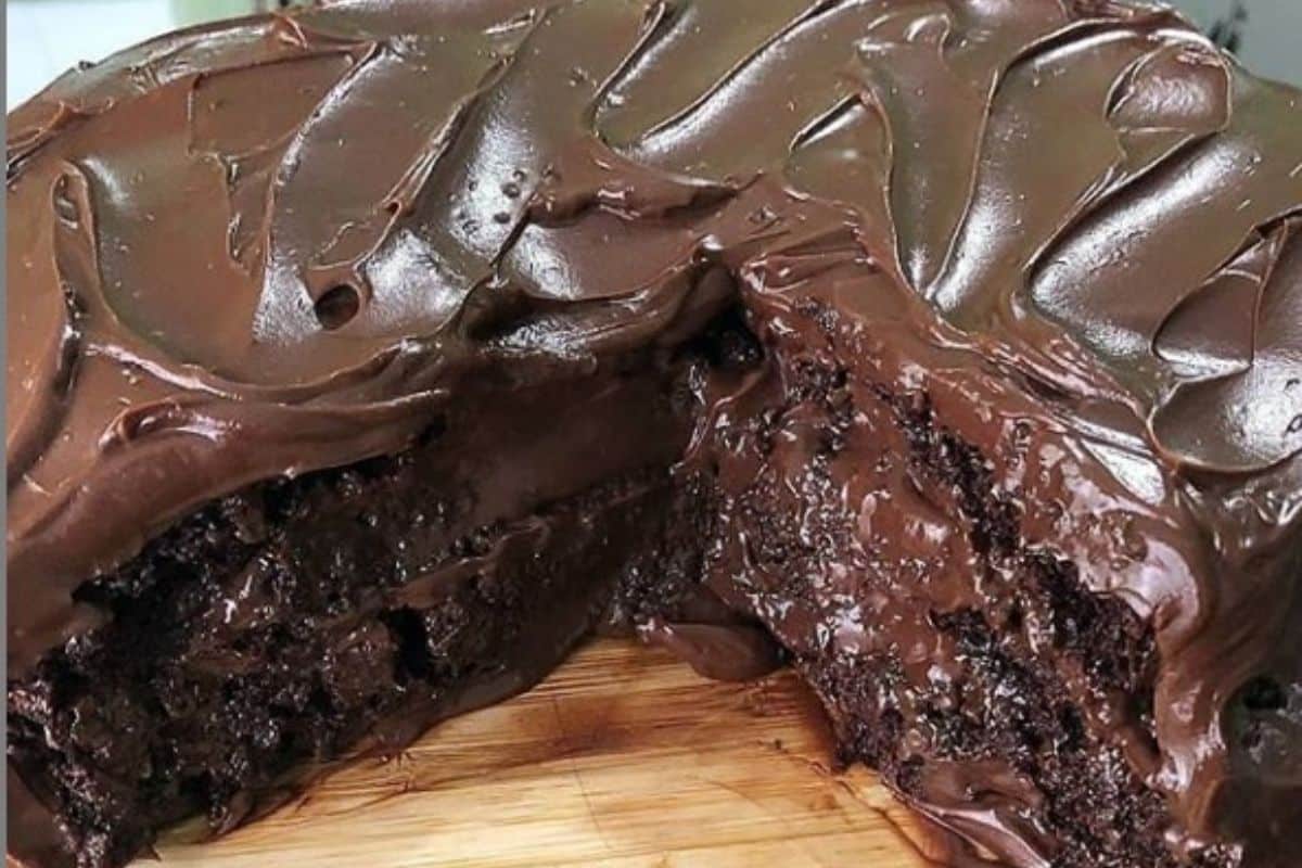 Bolo de Chocolate Molhadinho