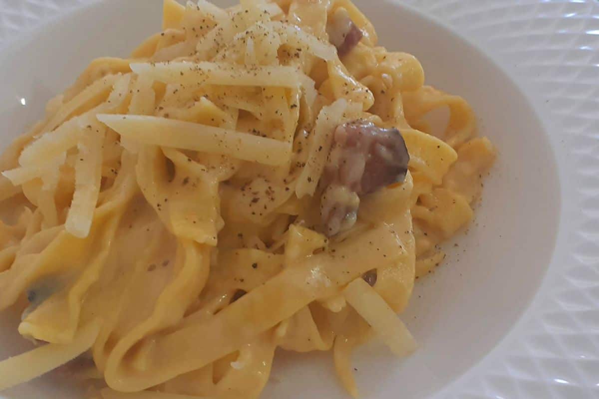 Macarrão a Carbonara: Você Vai Ficar Com Água na Boca