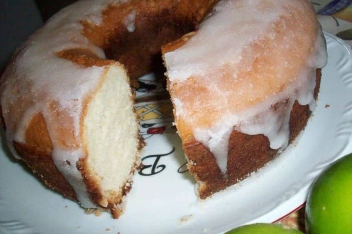 Bolo de Leite de Coco Maravilhoso