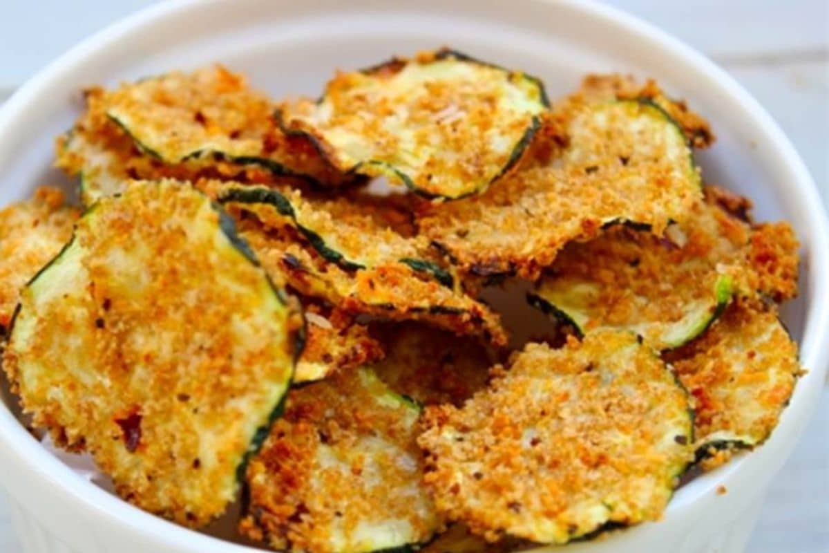 Chips de Abobrinha Com Parmesão Com Casquinha Crocante