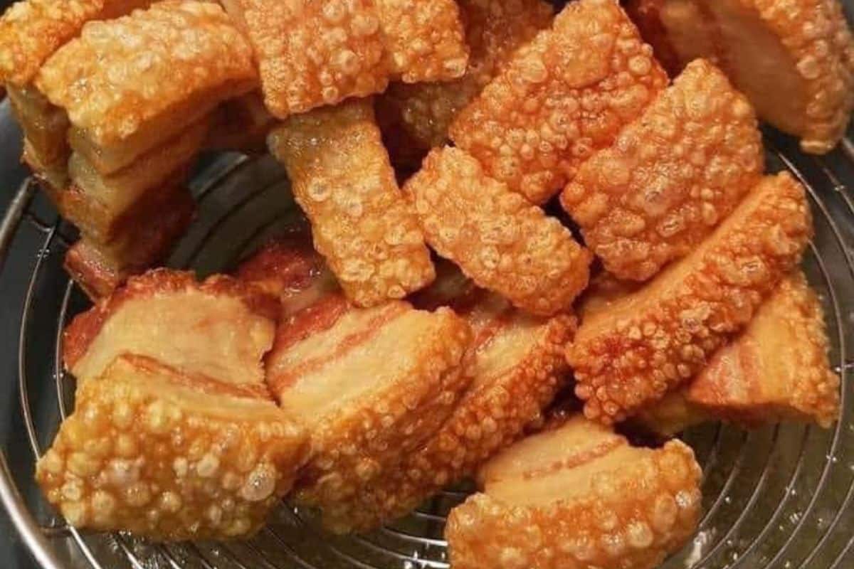 Vinagre no torresmo esse é o segredo dos bares