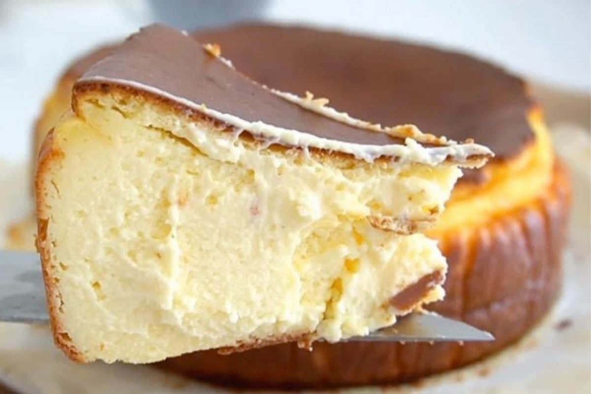 Bolo Veludo de 5 Minutos: Delicadeza e Rapidez na Sua Cozinha