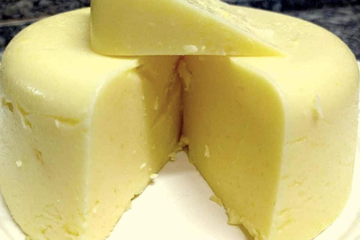 Queijo Caseiro de Panela: Sabor e Simplicidade em Poucos Minutos