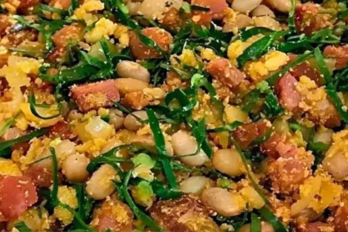 Feijão Tropeiro Super Prático e Econômico: Um Clássico da Culinária Brasileira ao Seu Alcance