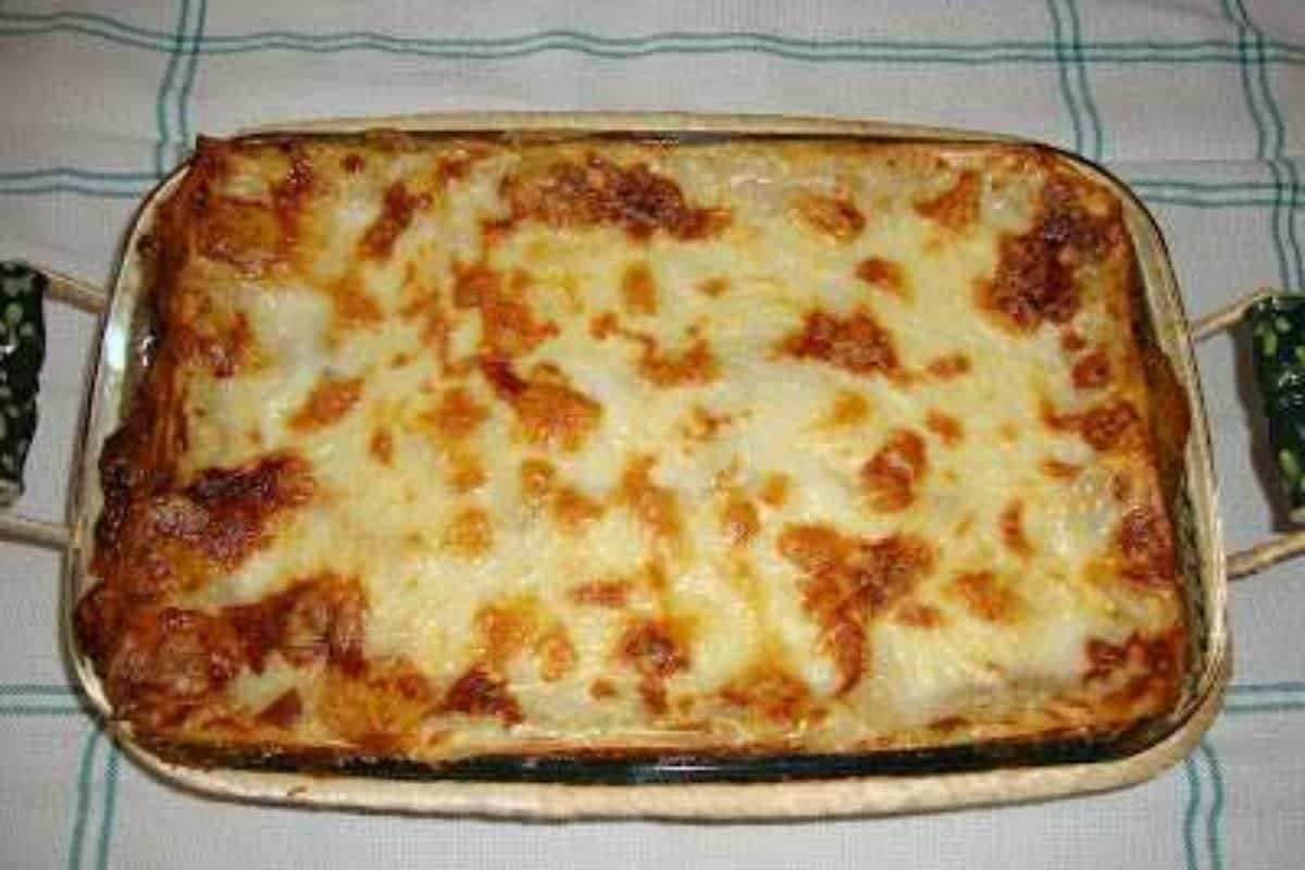 Maravilha Italiana: Desvendando a Receita da Lasanha à Bolonhesa