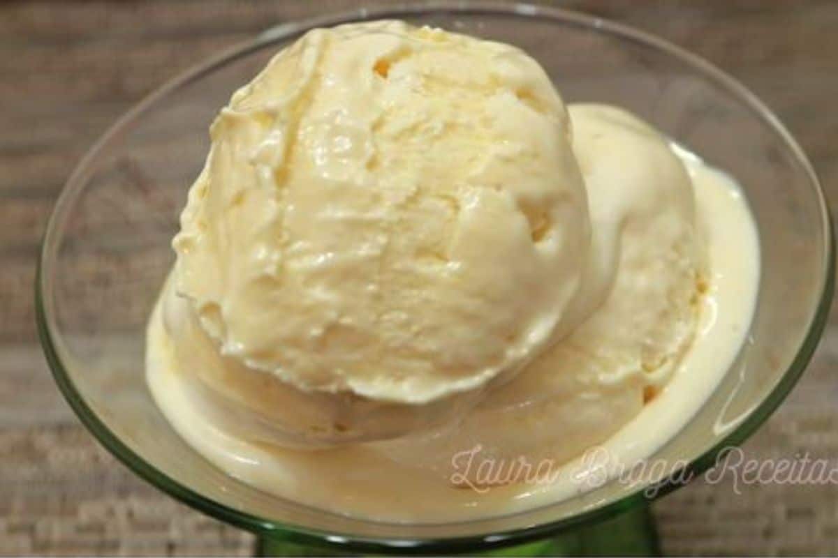 Sorvete de Creme Caseiro: Uma Delícia Clássica e Refrescante