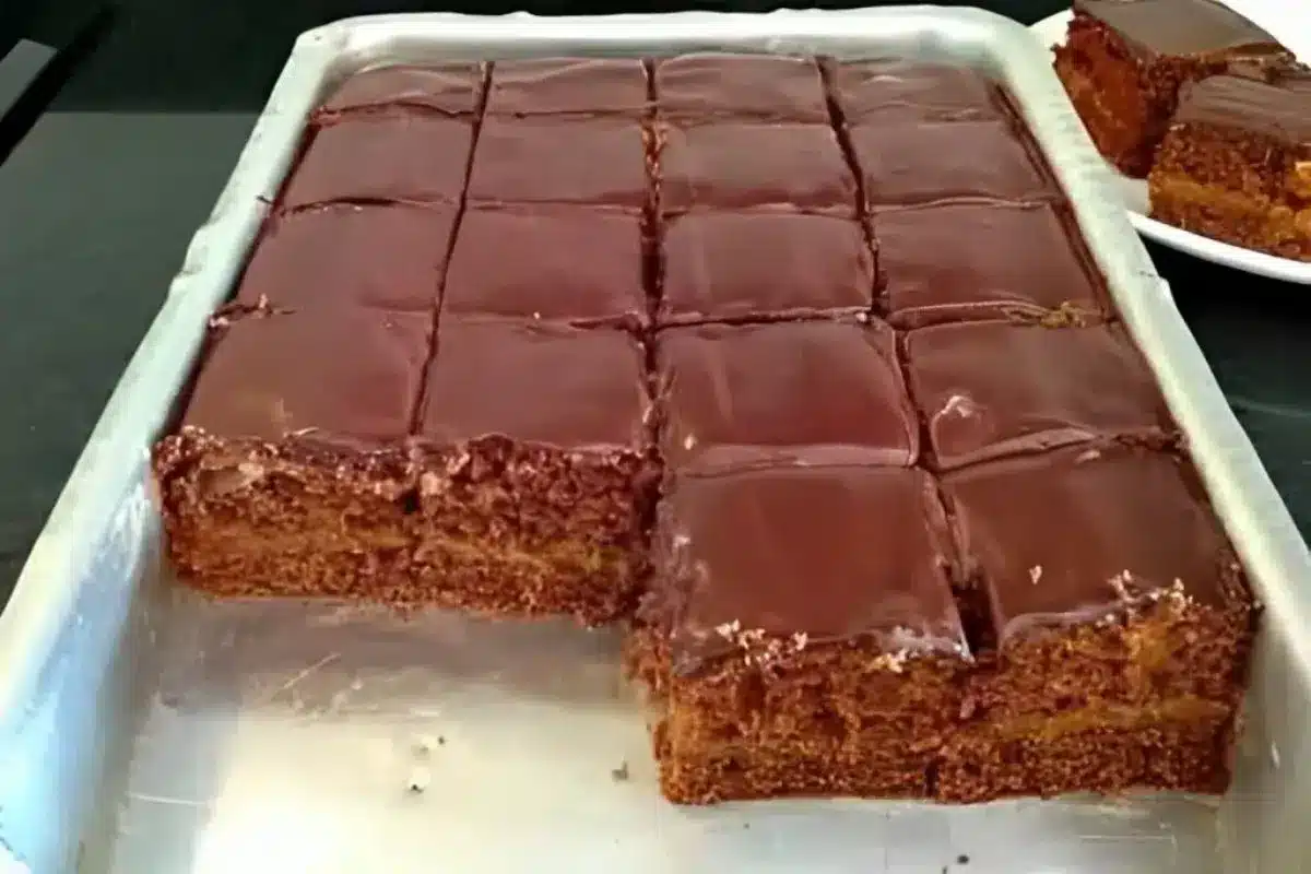 Bolo pão de mel com recheio de doce de leite super saboroso e fofinho