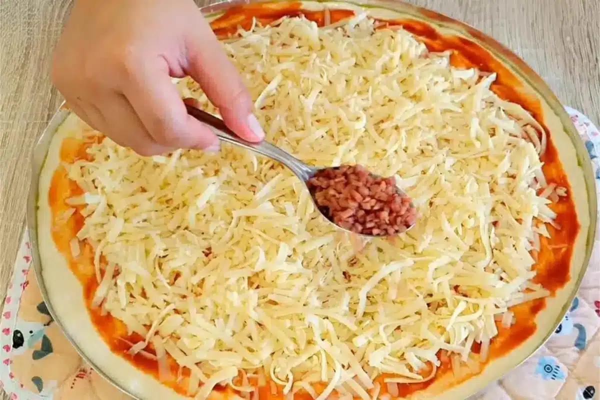 Receita de Pizza Sem Sovar: Fácil e Deliciosa