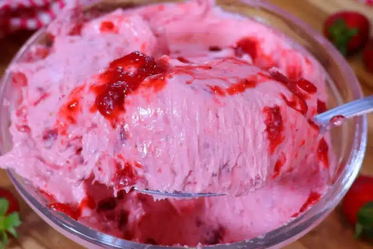 Recheio de Morango para Bolo: Prático e Fácil com Suco em Pó