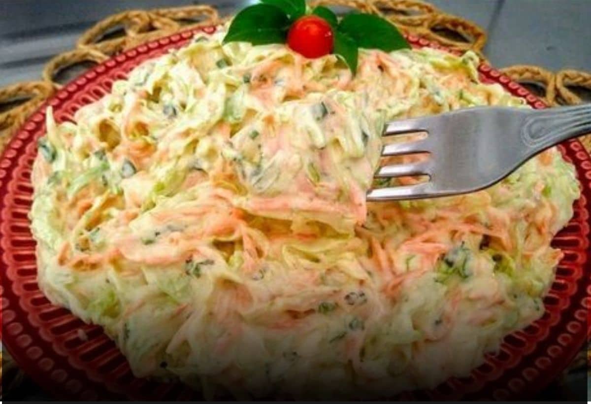 Delicie-se com uma Salada de Repolho Cremosa