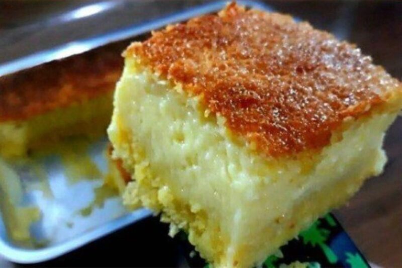 Receita de bolo de milho cremoso que derrete na boca — o preferido aqui de casa!